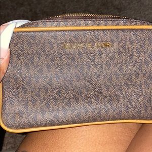 Mk cross body
